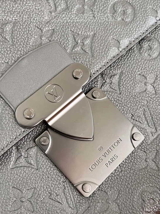 Cheap S-LOCK LOUIS VUITTON POCHETTE 0819
